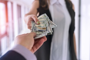 what happens if someone doesn't pay spousal support ordered by the court