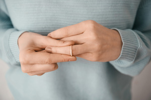 how do divorce and annulment differ